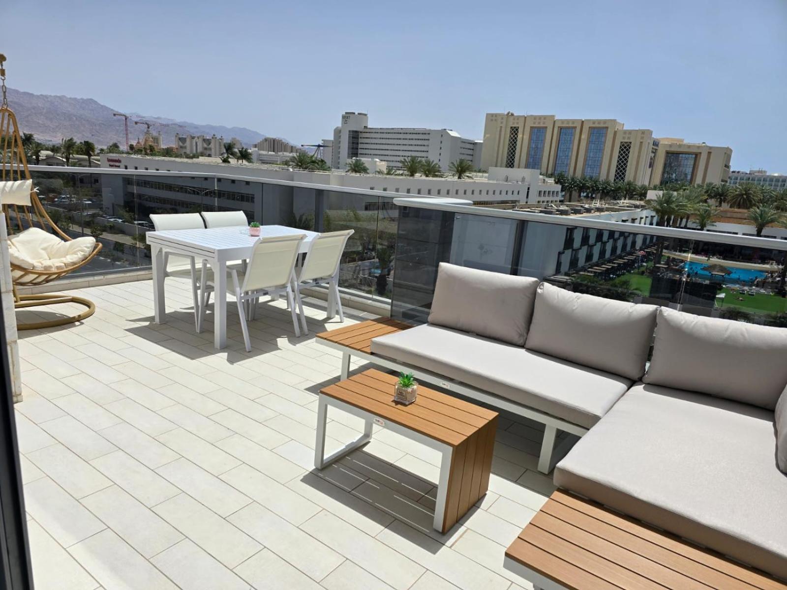 Luxury Queen Royal Park Eilat Exterior photo